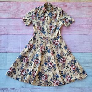 Vintage 70s Pale Yellow Floral Print Short Sleeve High Neck A-Line Dress Size‎ S